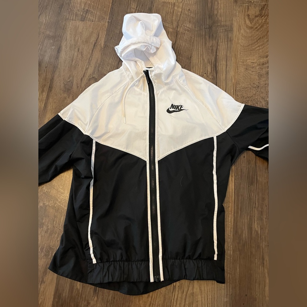 COPY - Nike windbreaker